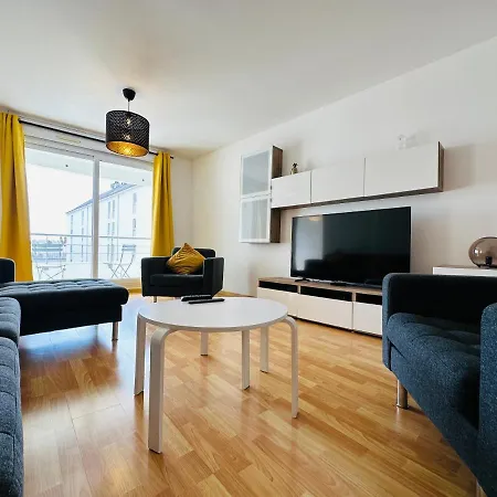 Le Botanique Apartment