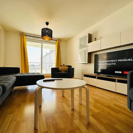 Le Botanique Apartment